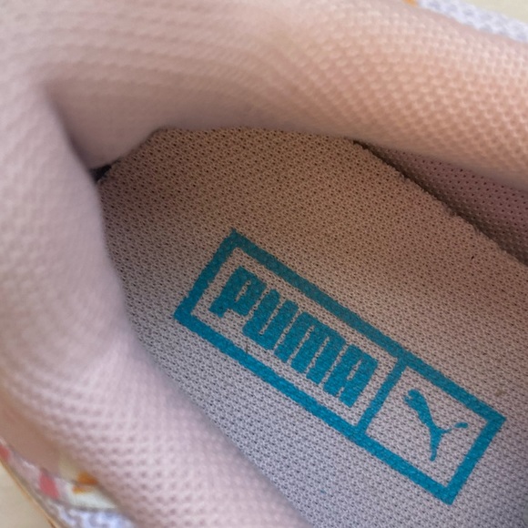 PUMA FUTURE RIDER AURA GRADE SCHOOL SNEAKER 7 - Picture 8 of 11